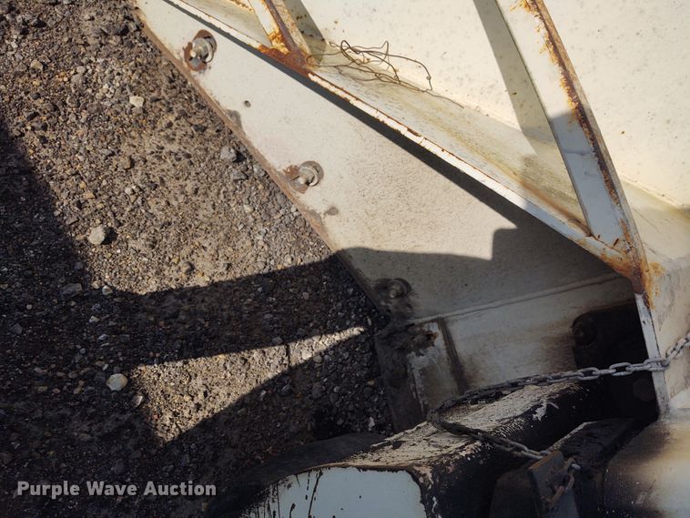 image for item DE6973 2000 Terex MS2 asphalt pickup machine