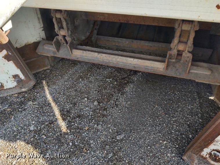 image for item DE6973 2000 Terex MS2 asphalt pickup machine