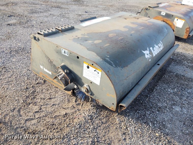image for item DE6982 (5) Bobcat skid steer brooms