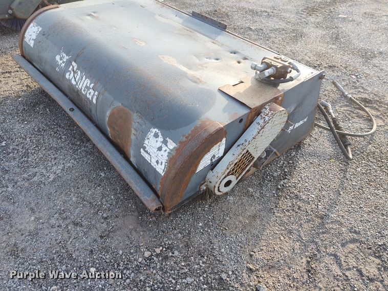 image for item DE6982 (5) Bobcat skid steer brooms