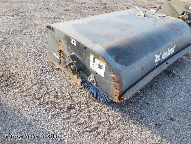 image for item DE6982 (5) Bobcat skid steer brooms