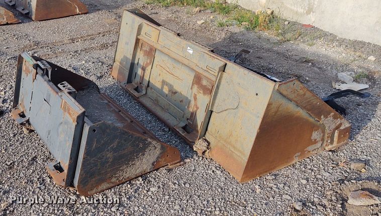 image for item DE6984 (2) skid steer buckets