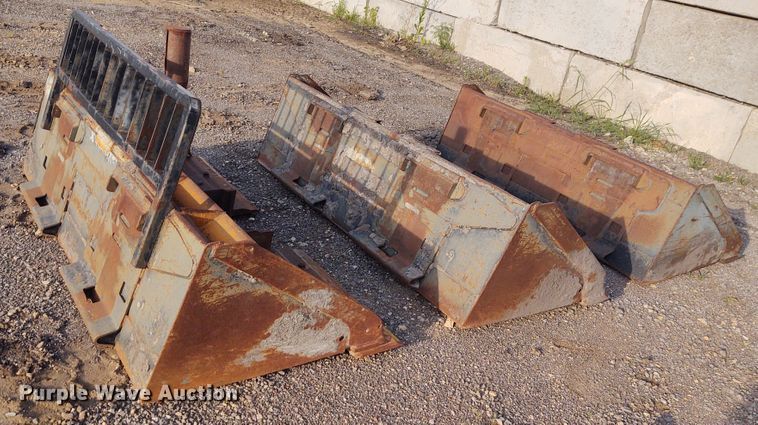 image for item DE6985 (3) skid steer buckets