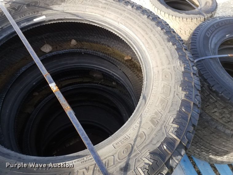 image for item DE6991 (20) tires