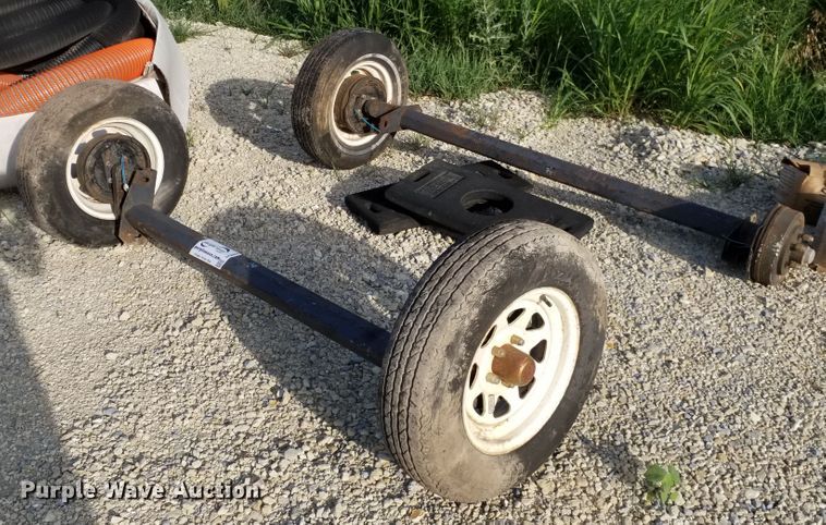 image for item DE6992 (2) torsion axles