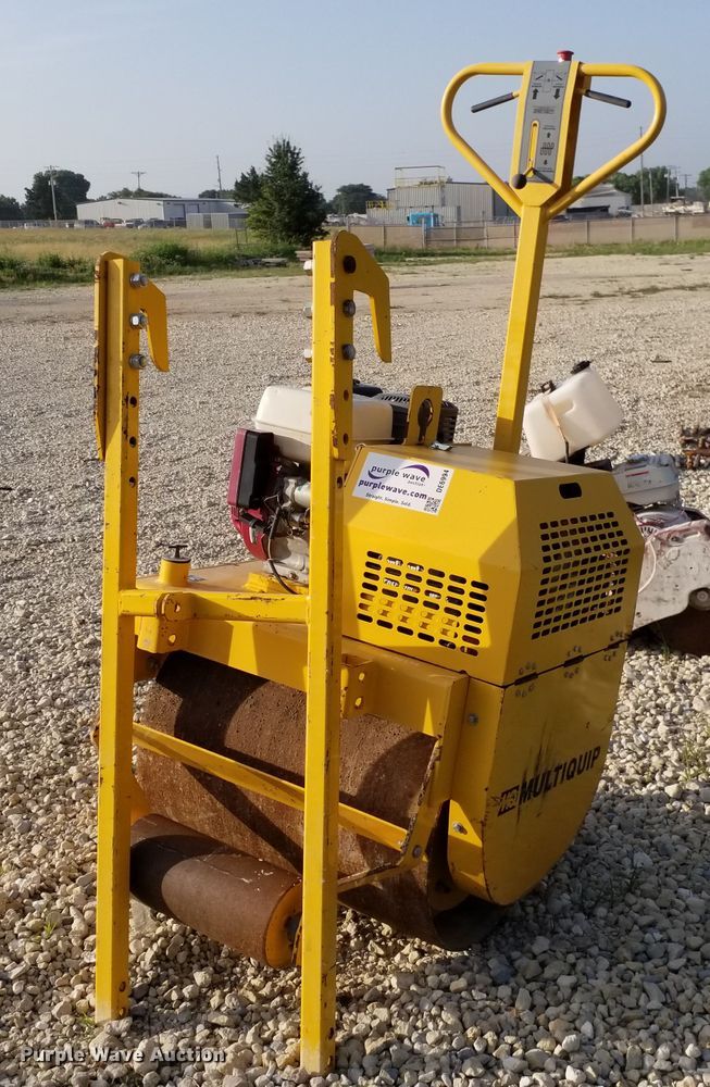 image for item DE6994 Multiquip V304EH11 single drum roller