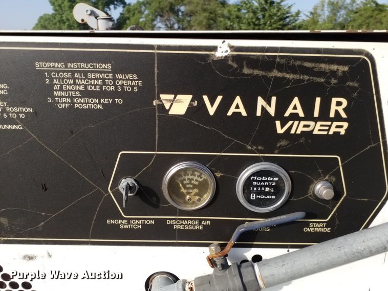 image for item DE7000 Vanair Viper air compressor