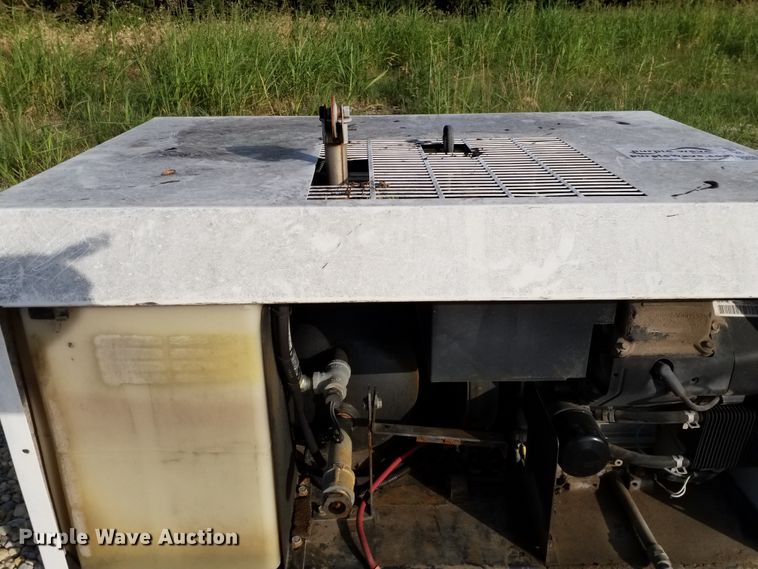 image for item DE7000 Vanair Viper air compressor