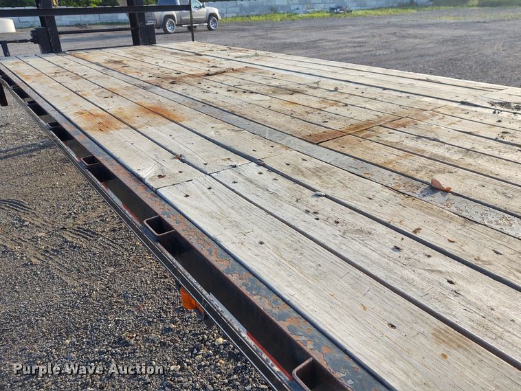 image for item DE7008 2016 Kaufman equipment trailer