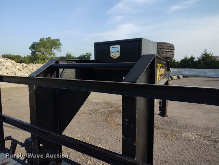 image for item DE7008 2016 Kaufman equipment trailer