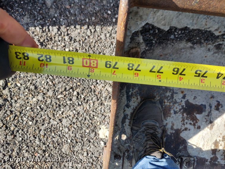 image for item DE7012 79"W skid steer bucket