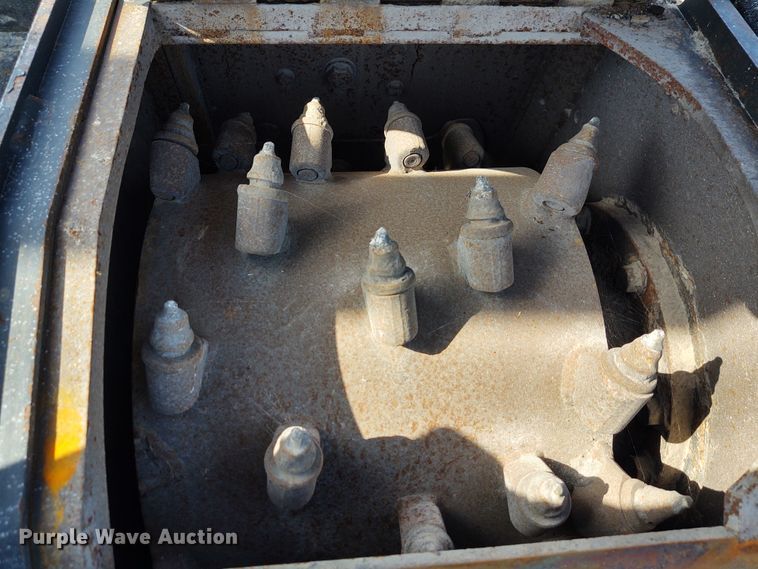 image for item DE7015 Bobcat cold planer