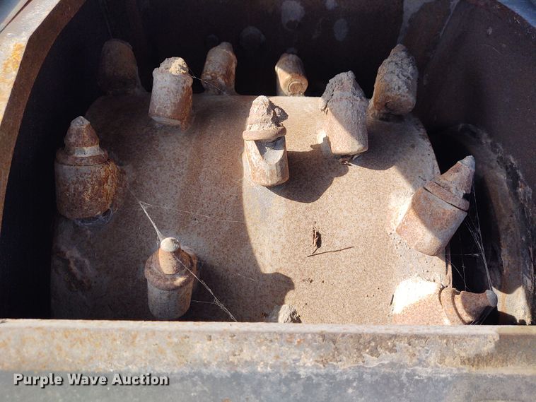 image for item DE7017 2015 Bobcat 18PLA cold planer