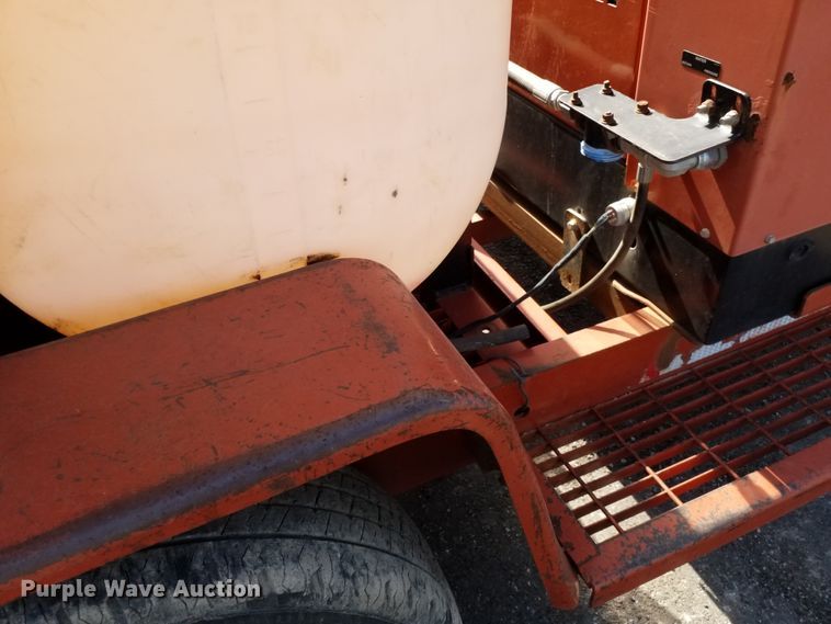 image for item DE7019 2004 Ditch Witch FX60 vacuum excavator