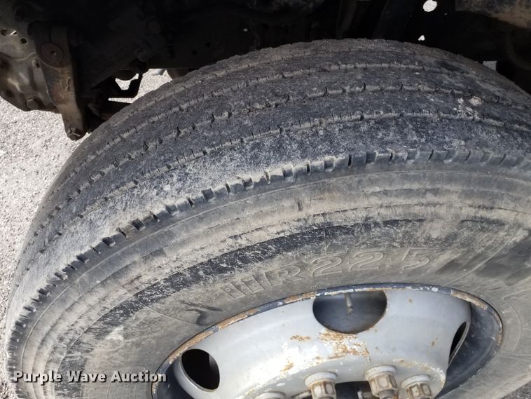 image for item DE7022 1995 Ford F800  dump truck