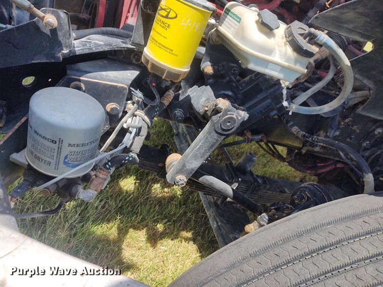 image for item DE7036 2008 Sterling LT8  crane truck