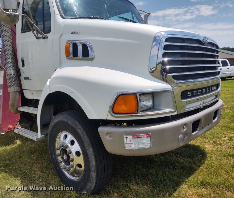image for item DE7036 2008 Sterling LT8  crane truck
