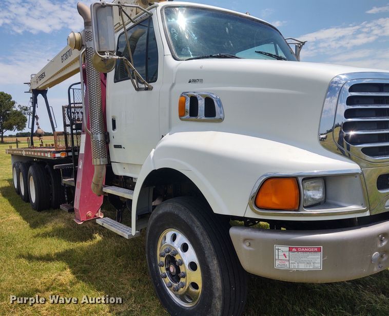 image for item DE7036 2008 Sterling LT8  crane truck