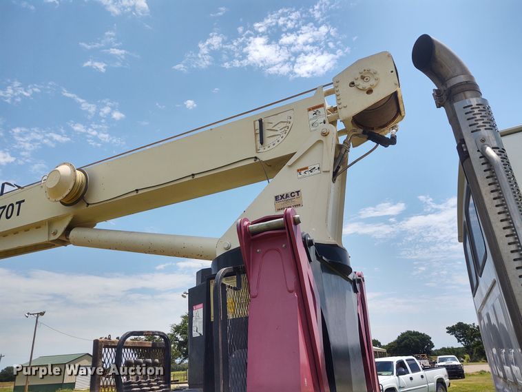 image for item DE7036 2008 Sterling LT8  crane truck