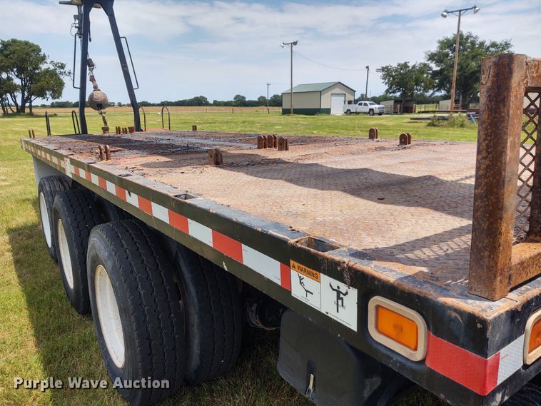 image for item DE7036 2008 Sterling LT8  crane truck