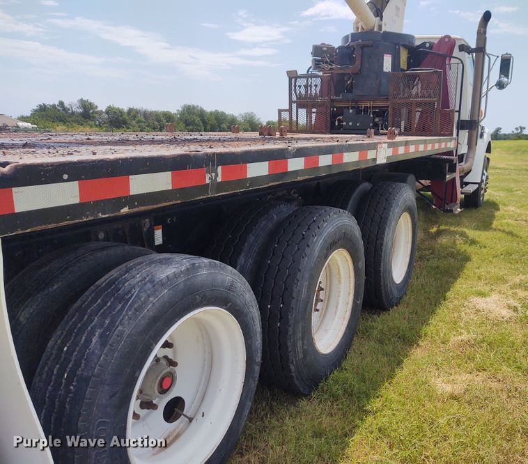 image for item DE7036 2008 Sterling LT8  crane truck