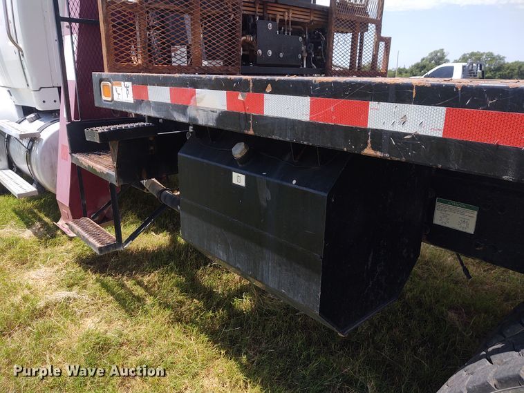 image for item DE7036 2008 Sterling LT8  crane truck