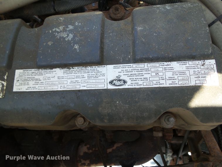 image for item DF0847 2001 Mack RD600  dump truck