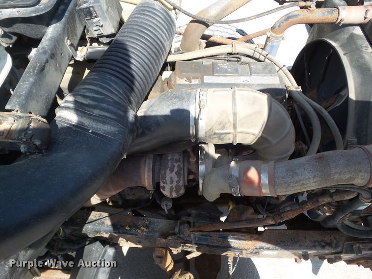 image for item DF0847 2001 Mack RD600  dump truck