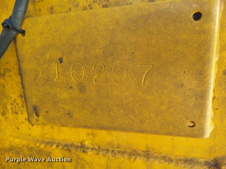 image for item DF0847 2001 Mack RD600  dump truck