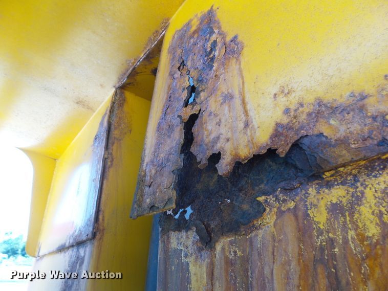 image for item DF0847 2001 Mack RD600  dump truck