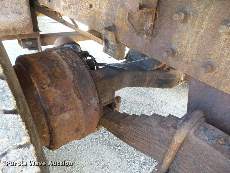 image for item DF0847 2001 Mack RD600  dump truck