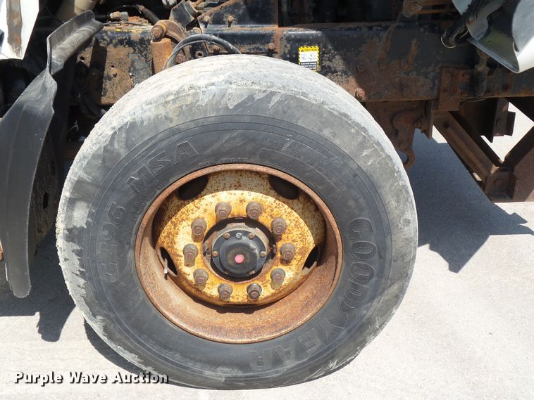 image for item DF0847 2001 Mack RD600  dump truck