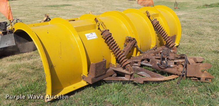 image for item DF0851 Henderson 12X42X15 snow plow