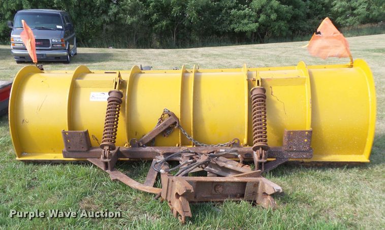 image for item DF0851 Henderson 12X42X15 snow plow