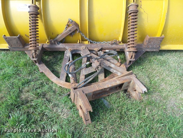 image for item DF0851 Henderson 12X42X15 snow plow