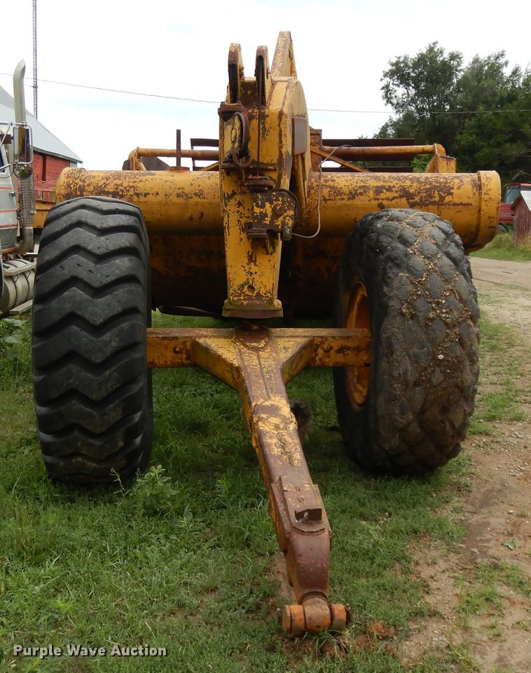 image for item DF5168 Caterpillar 80  scraper