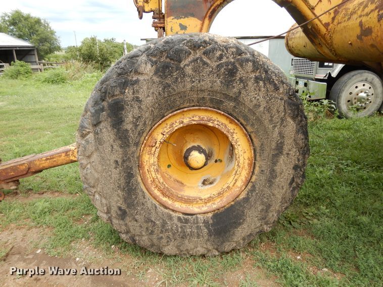 image for item DF5168 Caterpillar 80  scraper