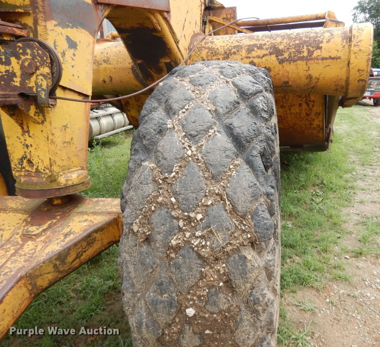 image for item DF5168 Caterpillar 80  scraper