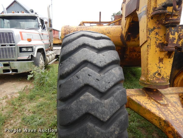 image for item DF5168 Caterpillar 80  scraper