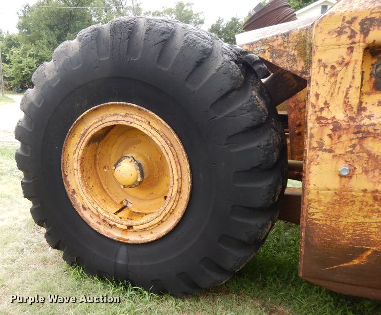 image for item DF5168 Caterpillar 80  scraper