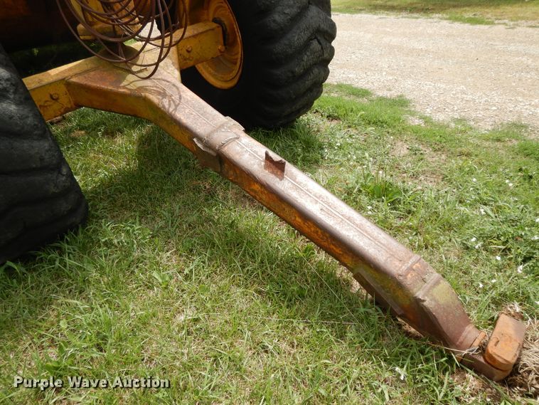 image for item DF5169 Caterpillar 80  scraper