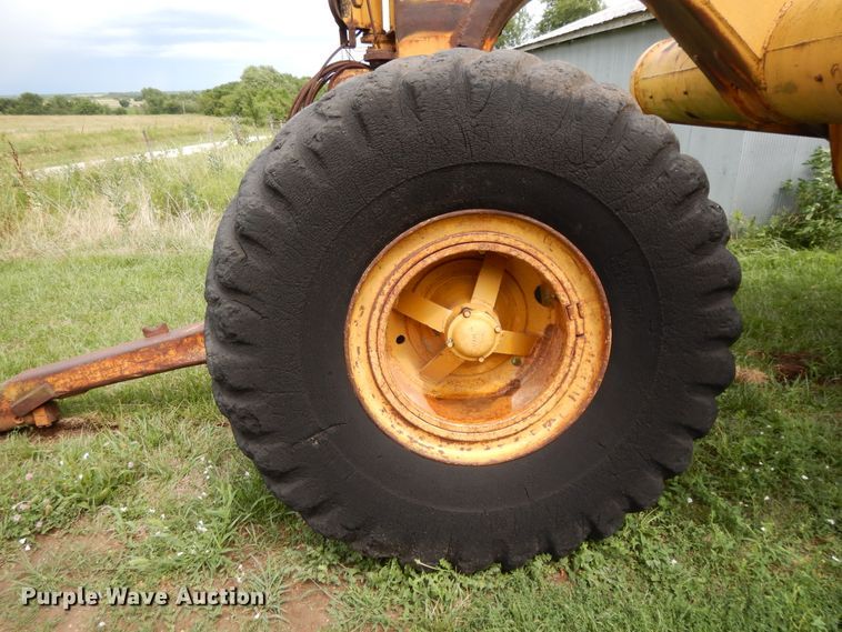 image for item DF5169 Caterpillar 80  scraper