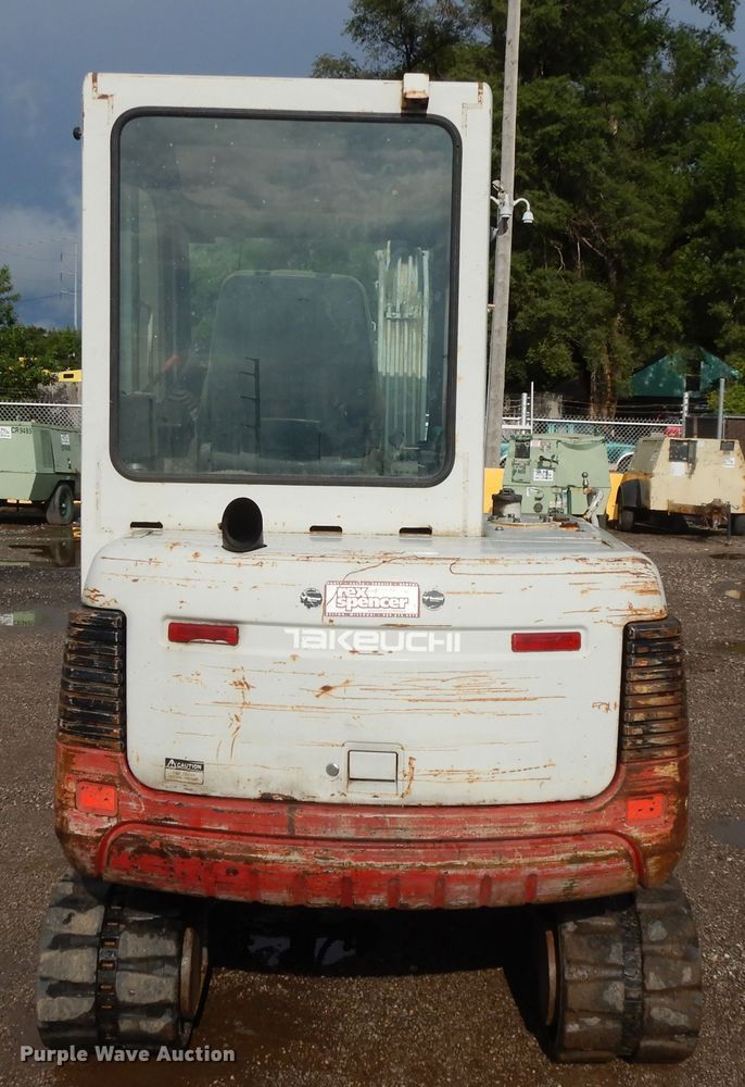 image for item DF5172 2005 Takeuchi TB135  mini excavator