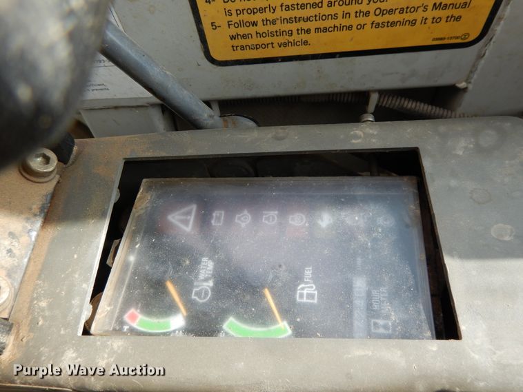 image for item DF5172 2005 Takeuchi TB135  mini excavator