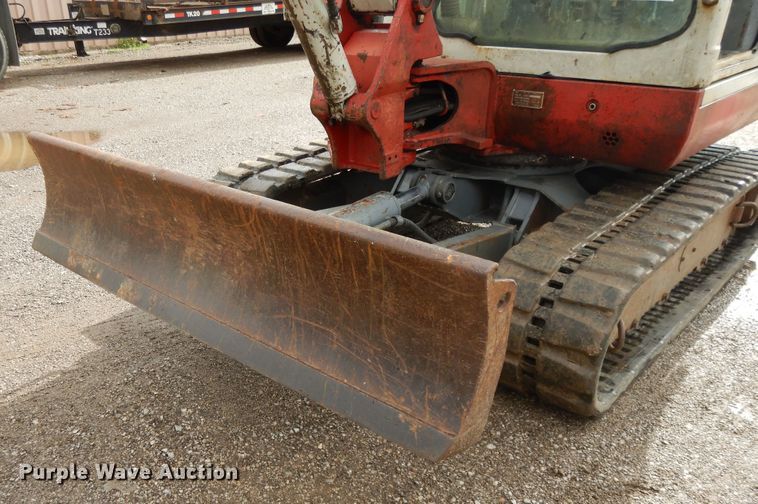 image for item DF5172 2005 Takeuchi TB135  mini excavator