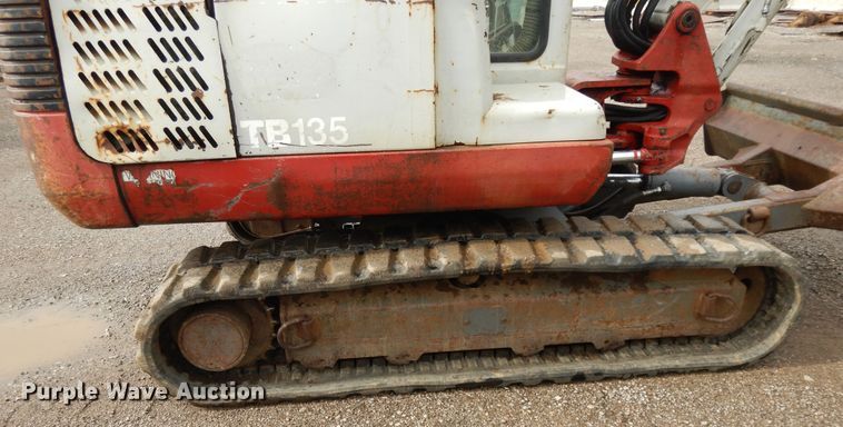 image for item DF5172 2005 Takeuchi TB135  mini excavator