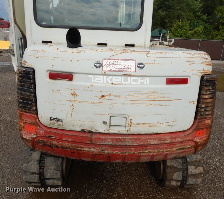 image for item DF5172 2005 Takeuchi TB135  mini excavator