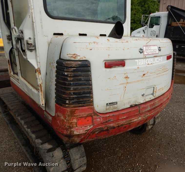 image for item DF5172 2005 Takeuchi TB135  mini excavator