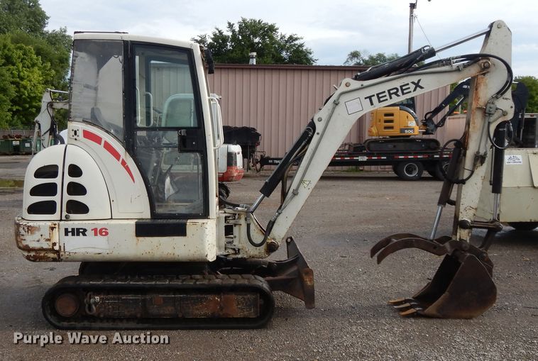image for item DF5173 2006 Terex HR16  mini excavator
