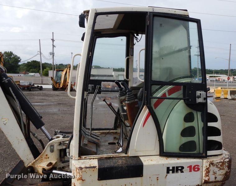image for item DF5173 2006 Terex HR16  mini excavator